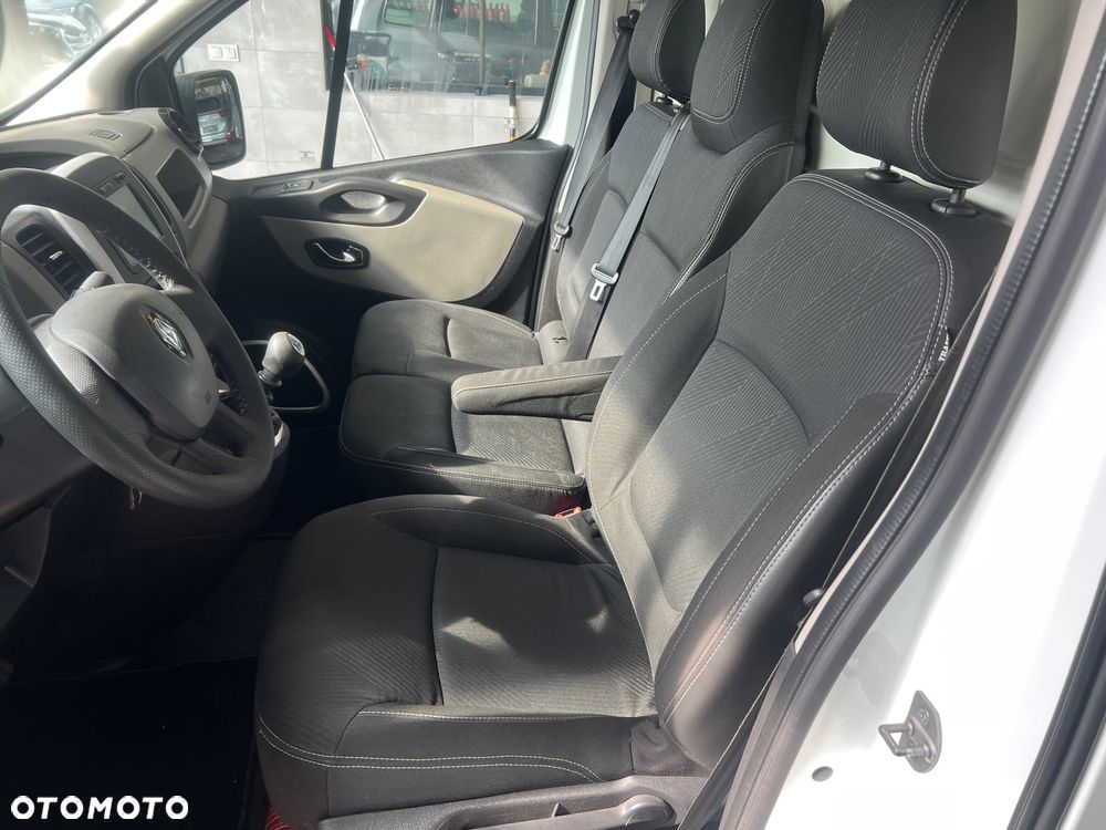Renault Trafic - 14