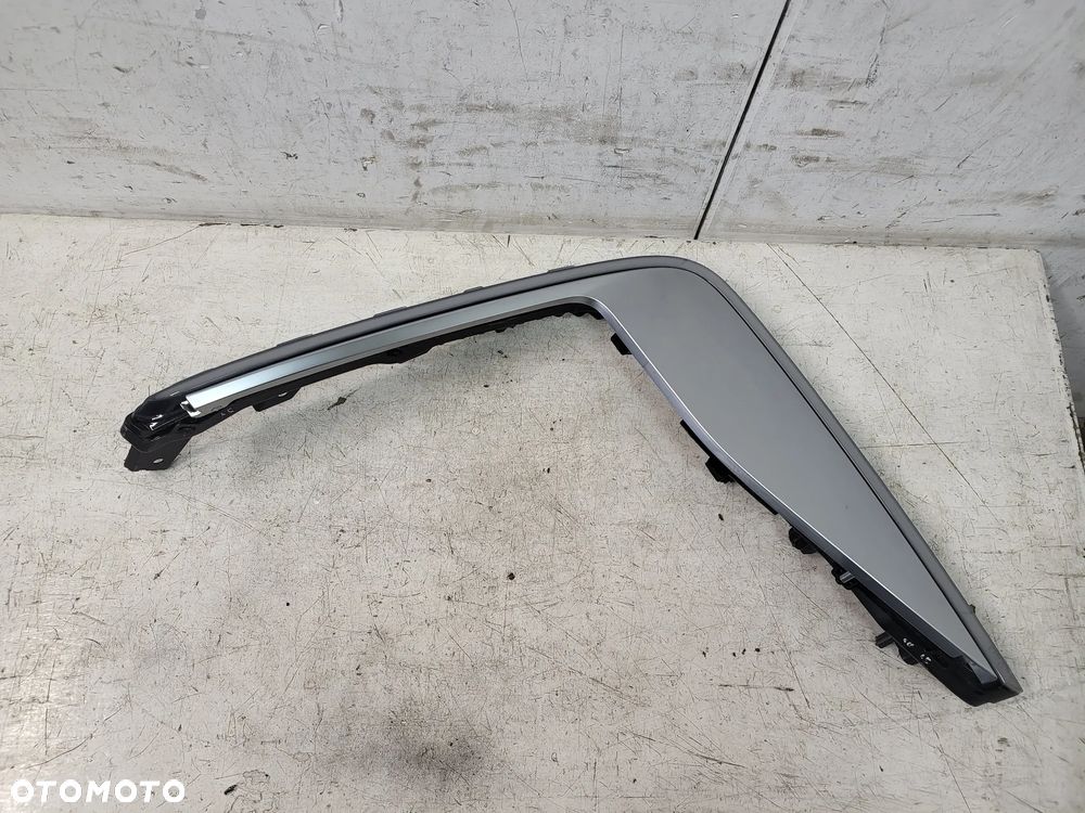 Hongqi E-HS9 2020- led DRL prawy do jazdy dziennej halogen lampa - 3