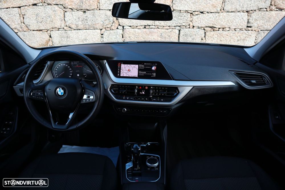 BMW 116 d Corporate Edition Auto - 2