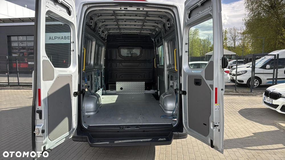 Volkswagen Crafter - 18