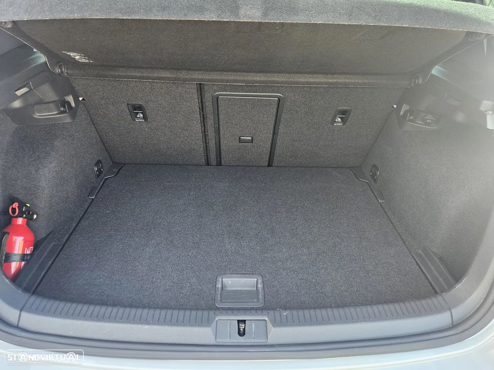 VW Golf GTI Performance BlueMotion - 17
