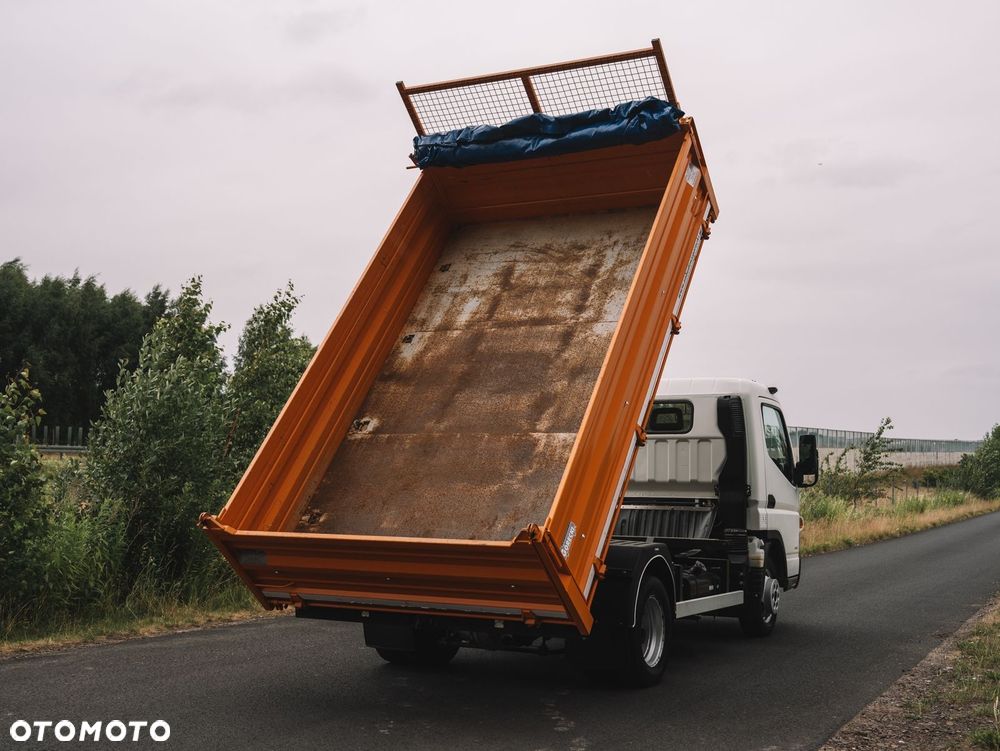 Mitsubishi Fuso Canter - 8