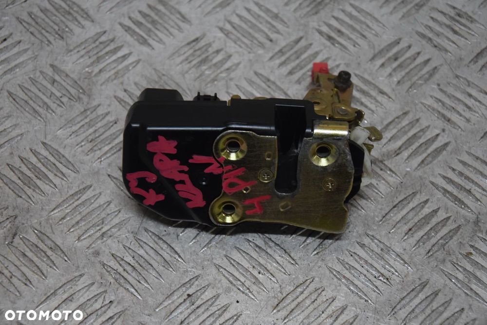 JEEP CHEROKEE KJ LIFT ZAMEK KLAPY BAGAŻNIKA 4 PIN - 1