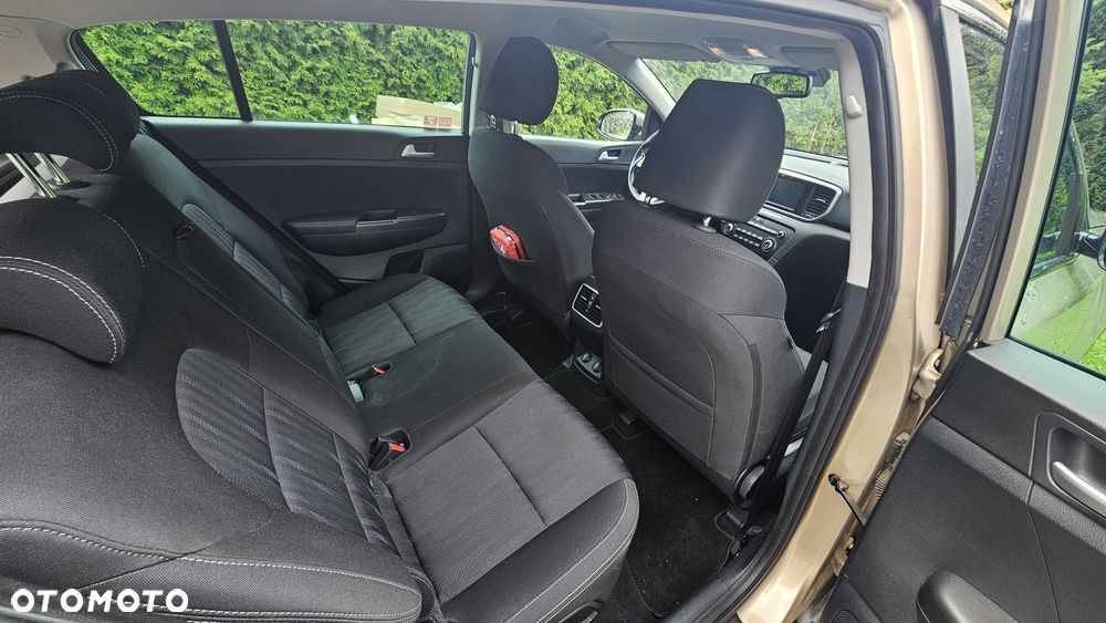 Kia Sportage 1.6 CRDI Black Edition 2WD - 12