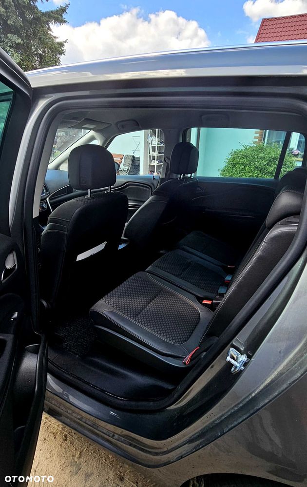 Opel Zafira - 3