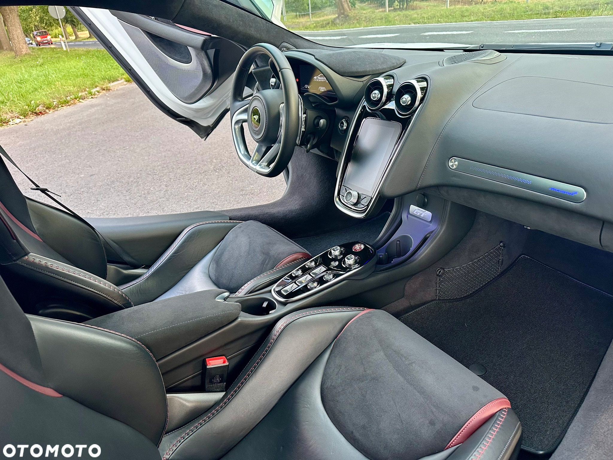 McLaren GT Standard - 22