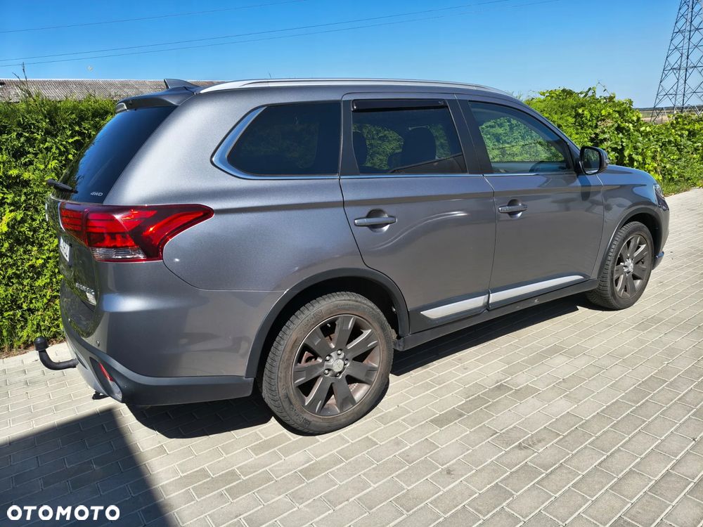 Mitsubishi Outlander - 5