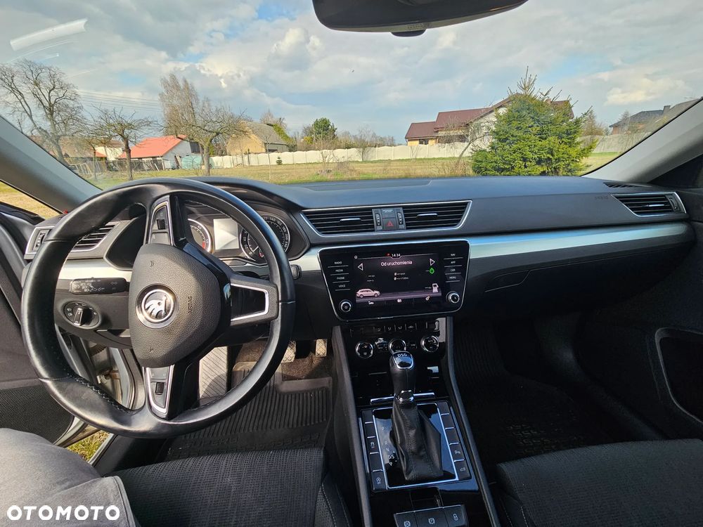 Skoda Superb 2.0 TDI SCR Ambition DSG - 12