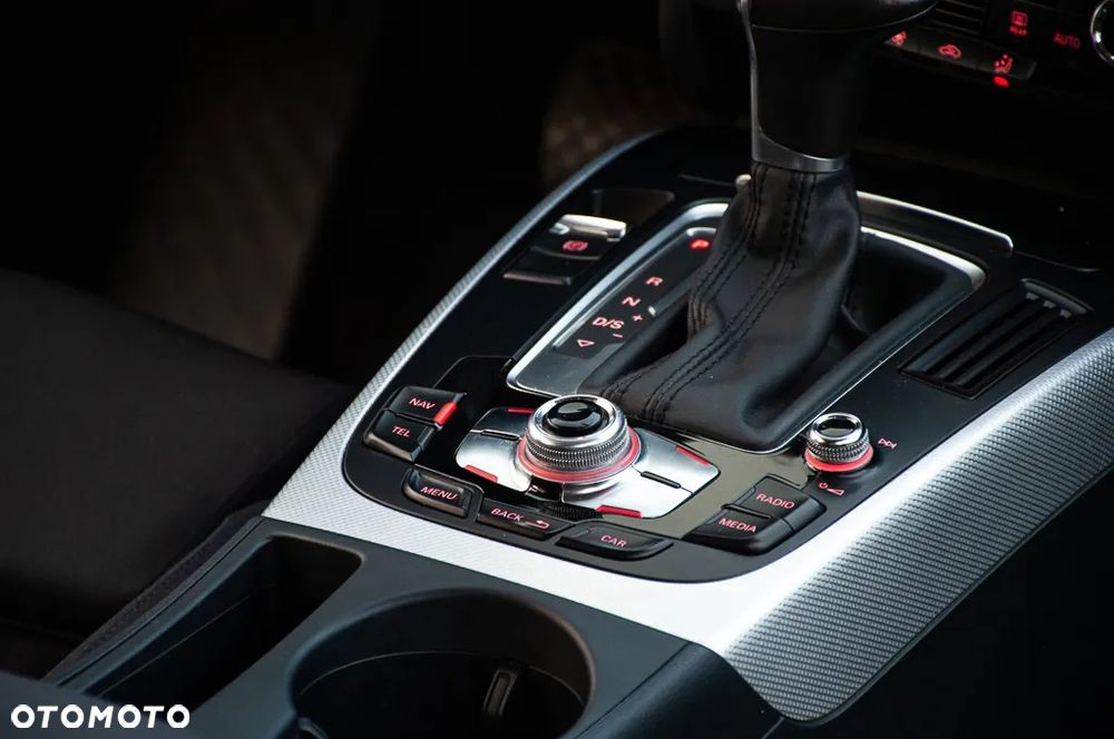 Audi A4 - 24