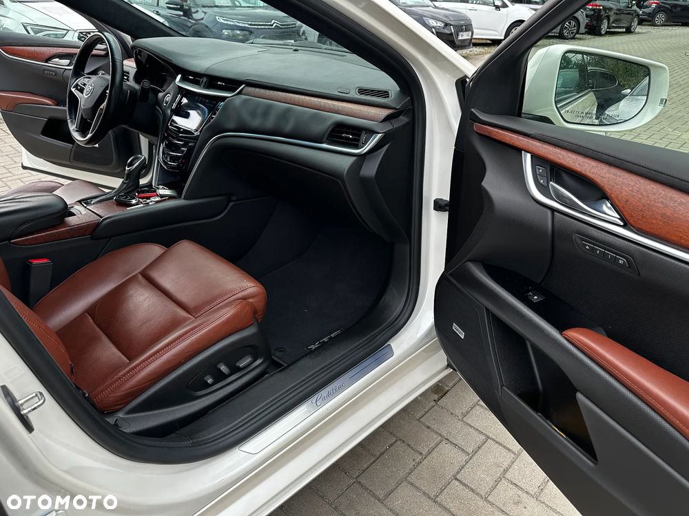 Cadillac XTS - 20