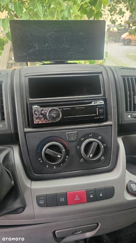 Peugeot Boxer 335 - 8