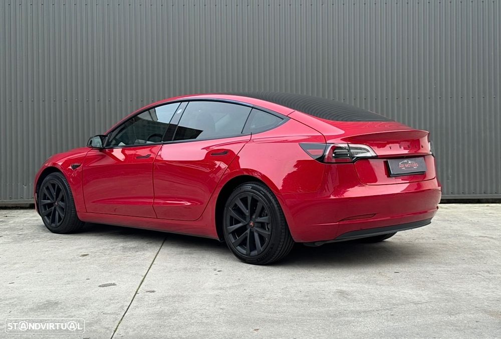 Tesla Model 3 Standard Range Plus RWD - 3