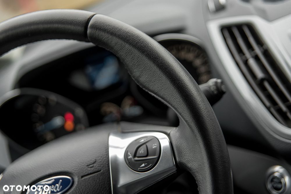 Ford C-MAX 1.6 TDCi Start-Stop-System Titanium - 24