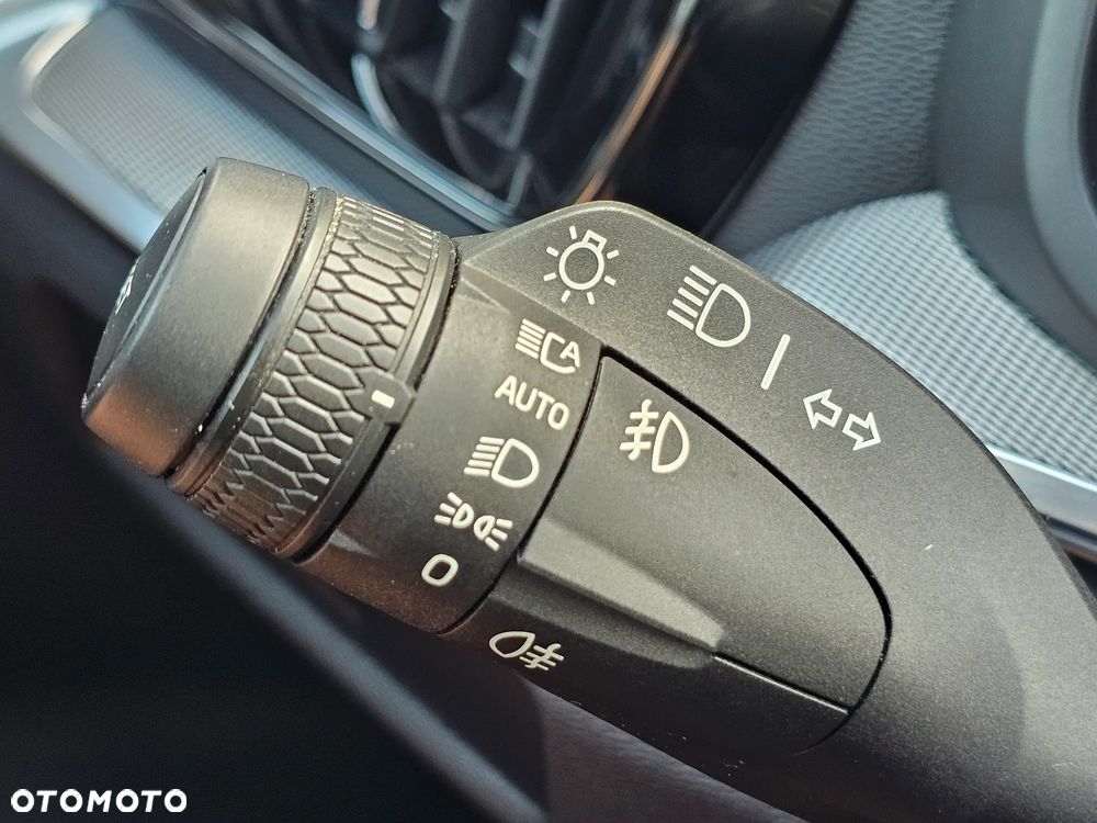 Volvo V60 B3 B Geartronic Momentum Pro - 27