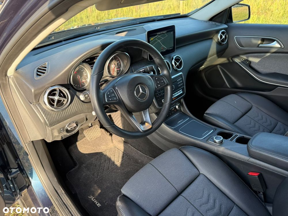 Mercedes-Benz GLA 200 7G-DCT Activity Edition - 10
