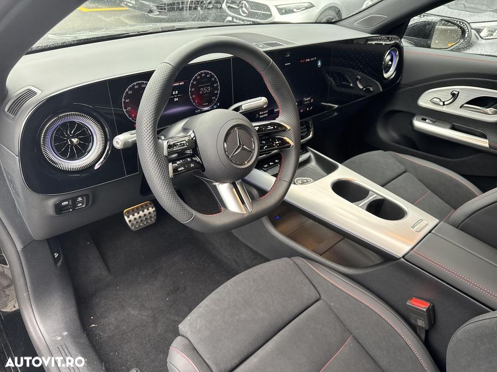 Mercedes-Benz CLA 350 4MATIC Coupe - 9