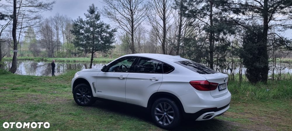 BMW X6 xDrive40d - 13