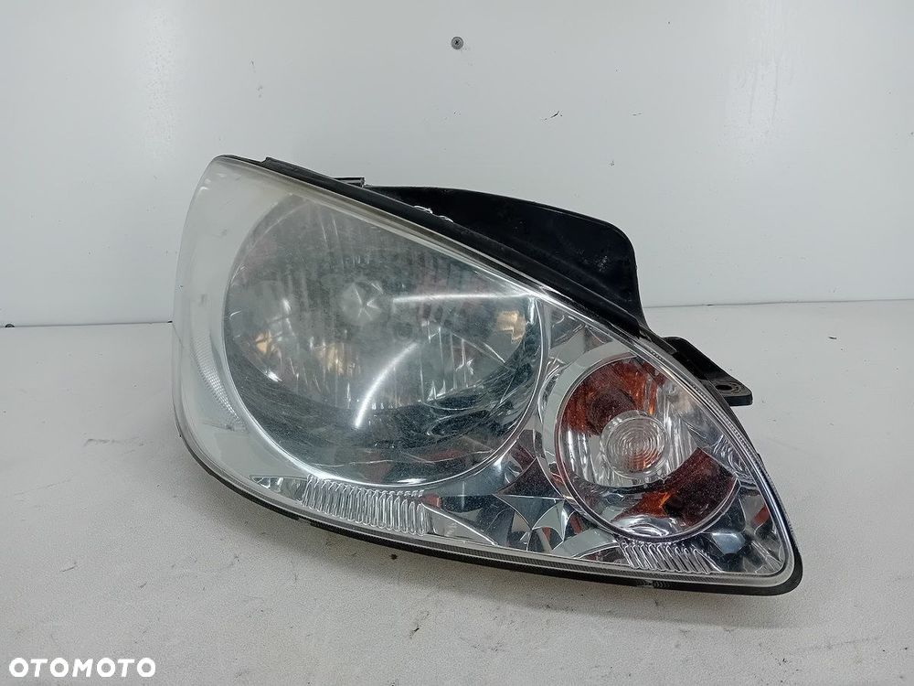 LAMPA PRZÓD PRAWA HYUNDAI GETZ 92102-0B500 - 1