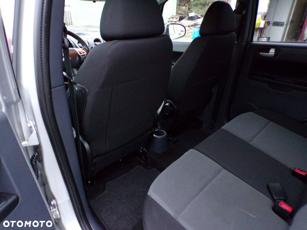 Mitsubishi Colt - 23