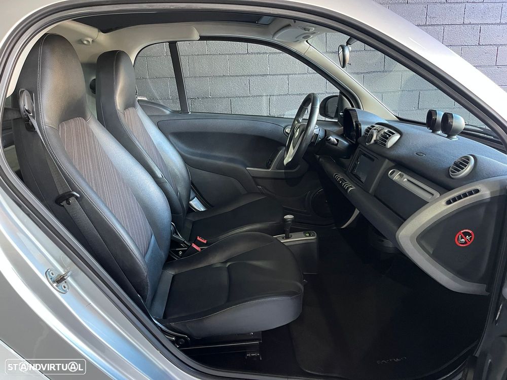 Smart ForTwo Coupé 1.0 mhd Pulse 71 Softouch - 10