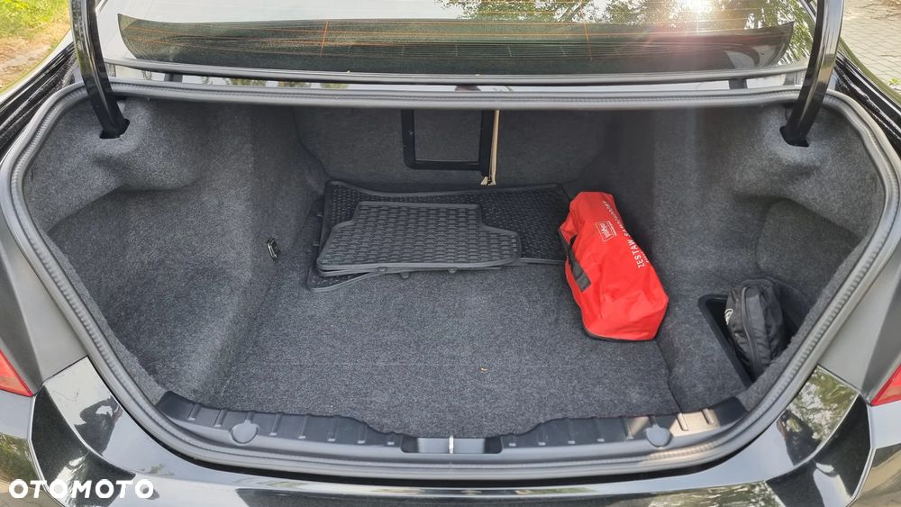 BMW Seria 5 520d - 14