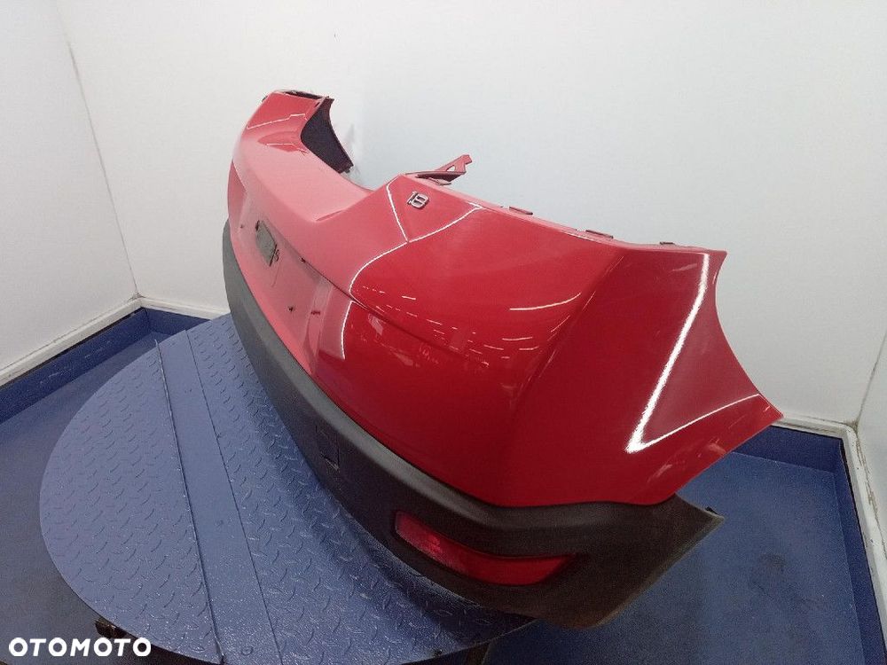 VOLVO C30  ZDERZAK TYŁ PASSION RED SOLID HATCHBACK - 2