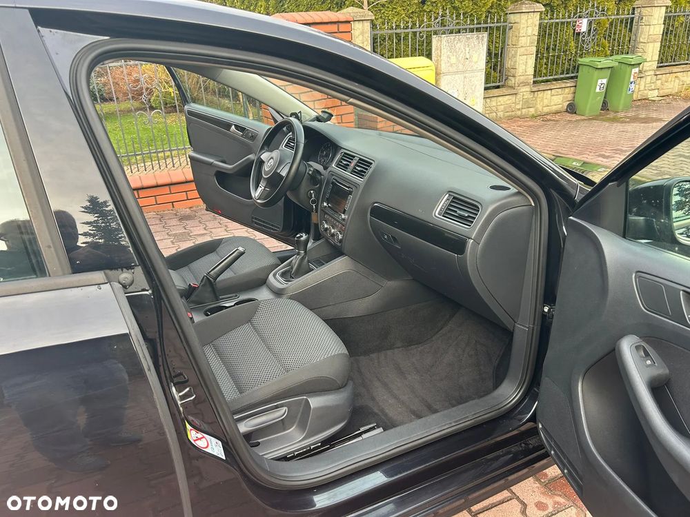 Volkswagen Jetta 1.4 TSI Comfortline - 10