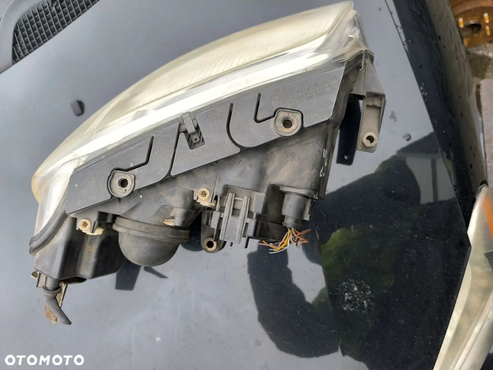 lampa lewa przód VW passat B5 lift - 2