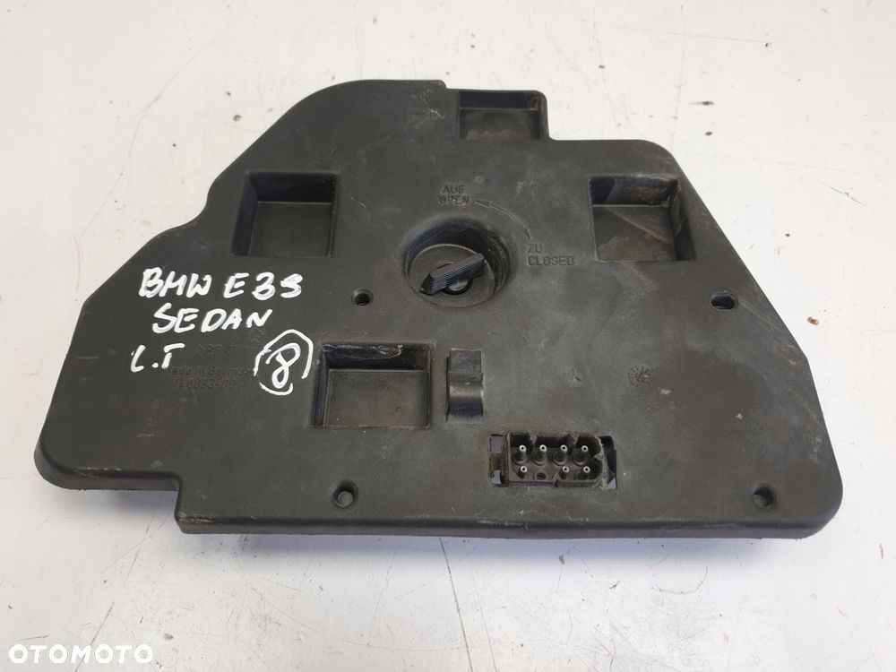 BMW E39 sedan WKŁAD TYLNEJ LAMPY Lewy tył kierowcy 8363565 - 1