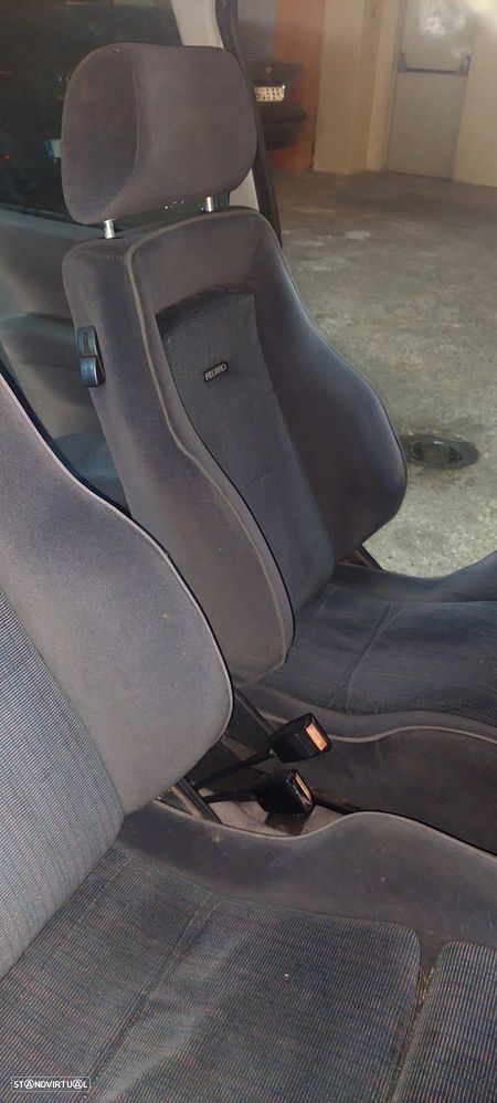 Ford Fiesta 1.8 XR2i 16V - 11