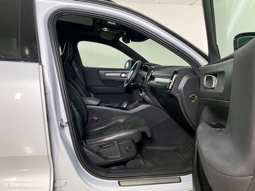 Volvo XC 40 1.5 T3 R-Design Geartronic - 17