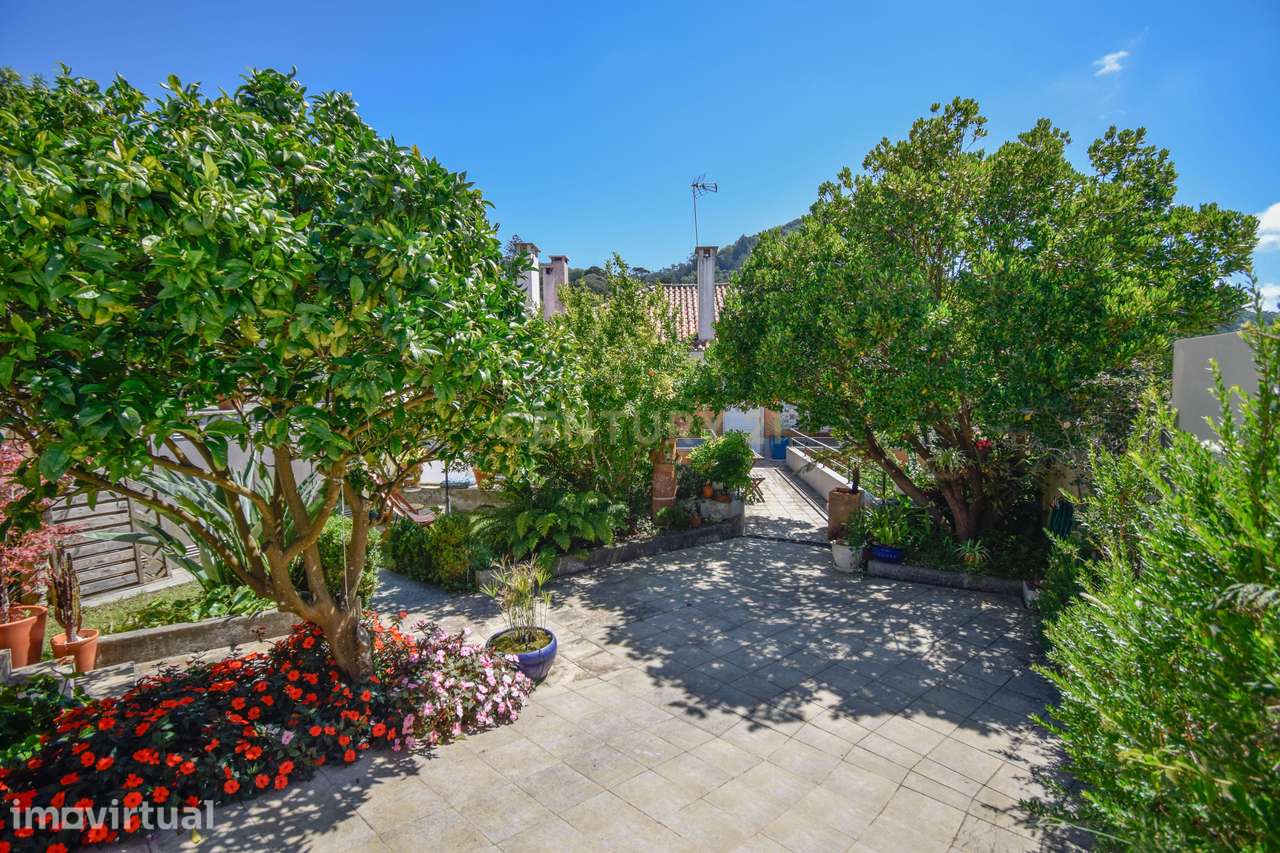 Casa de Charme com Jardim, Vistas Panorâmicas e Estacionamento | Centr - Grande imagem: 3/36