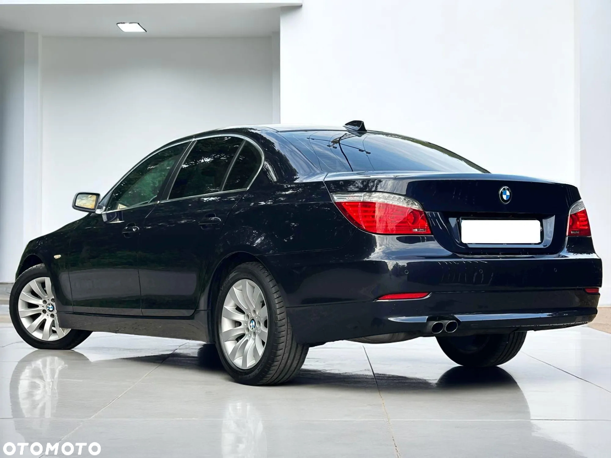 BMW Seria 5 523i Edition Exclusive - 14