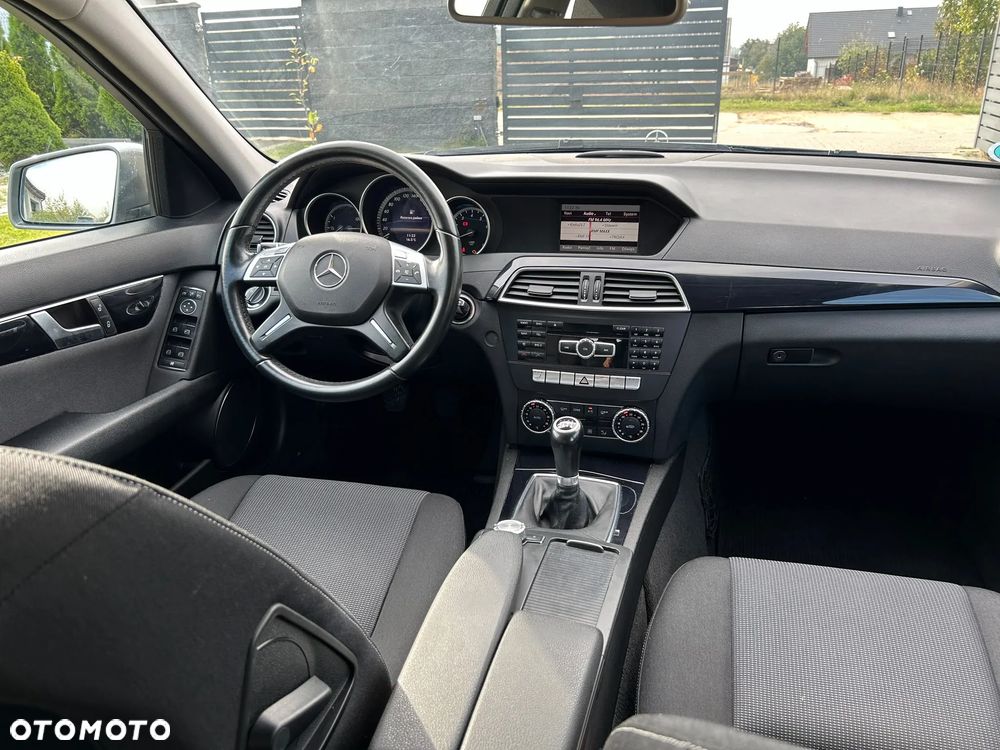 Mercedes-Benz C-Class 2013 photo 4