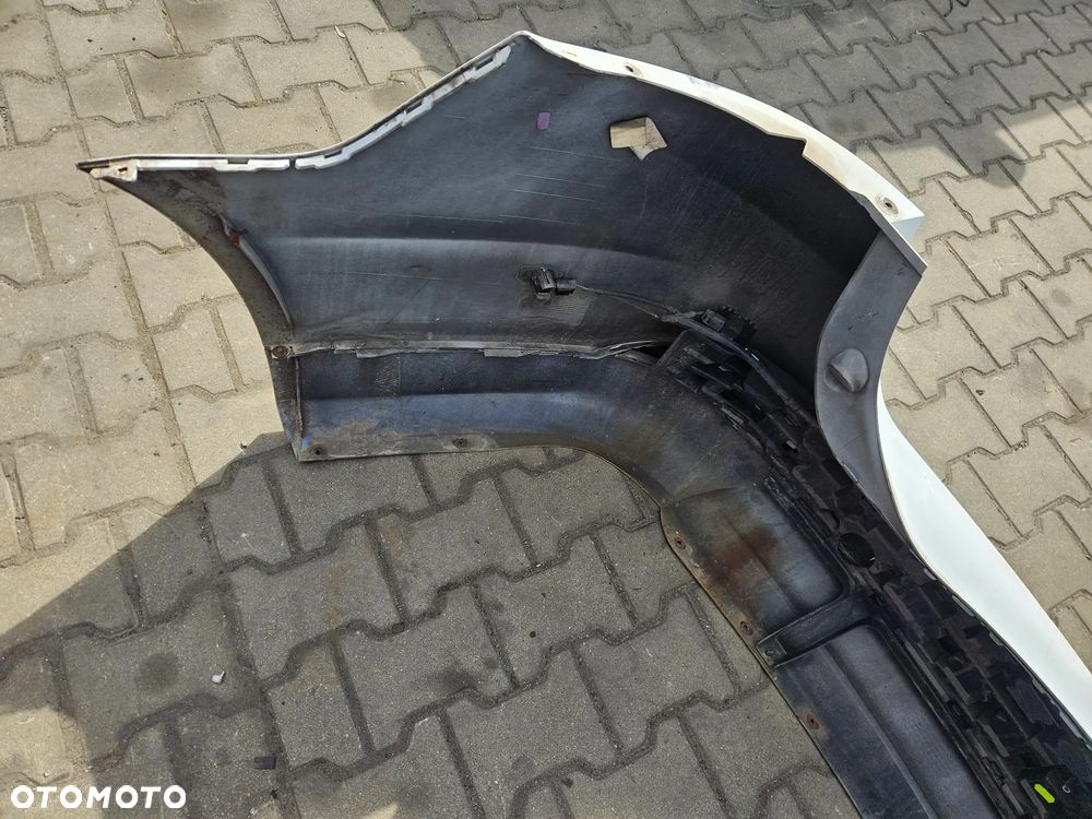 Ford Mondeo MK5 zderzak tył tylny  HB - 6