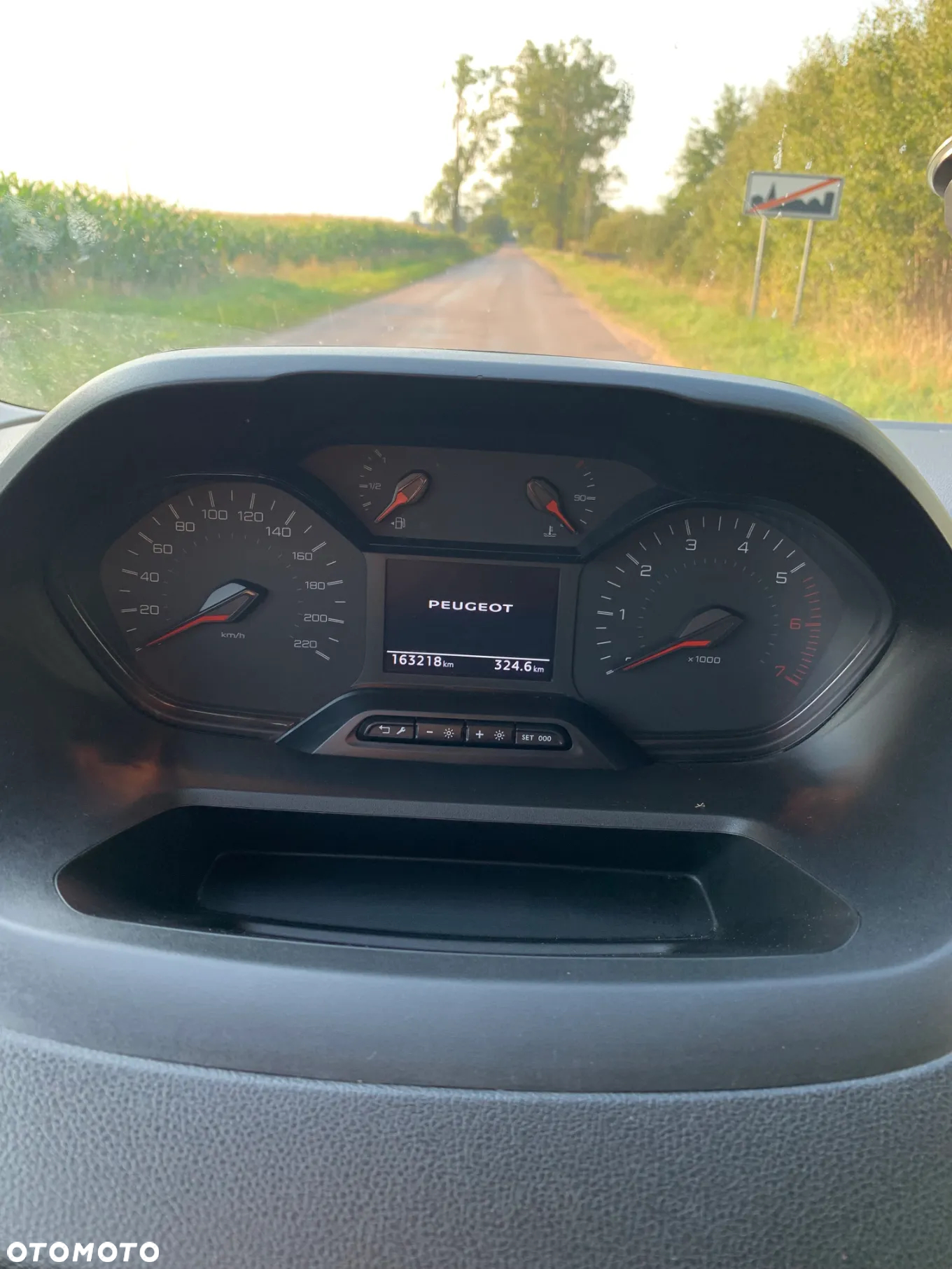 Peugeot Rifter 1.5 BlueHDI Allure S&S - 18