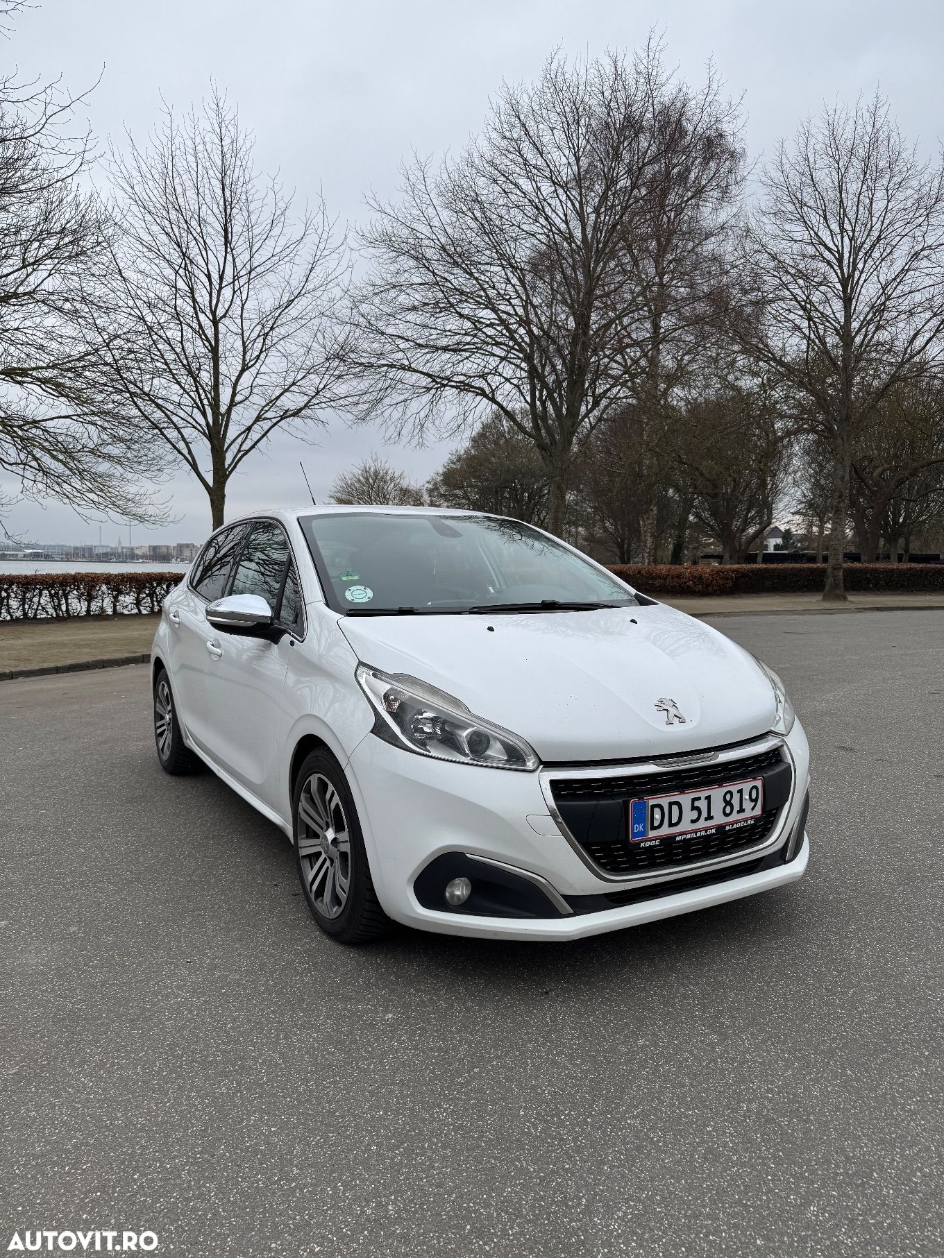 Peugeot 208 Blue-HDi 100 Stop&Start Allure - 1