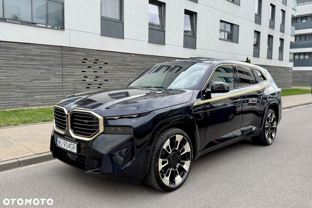 BMW XM - 1