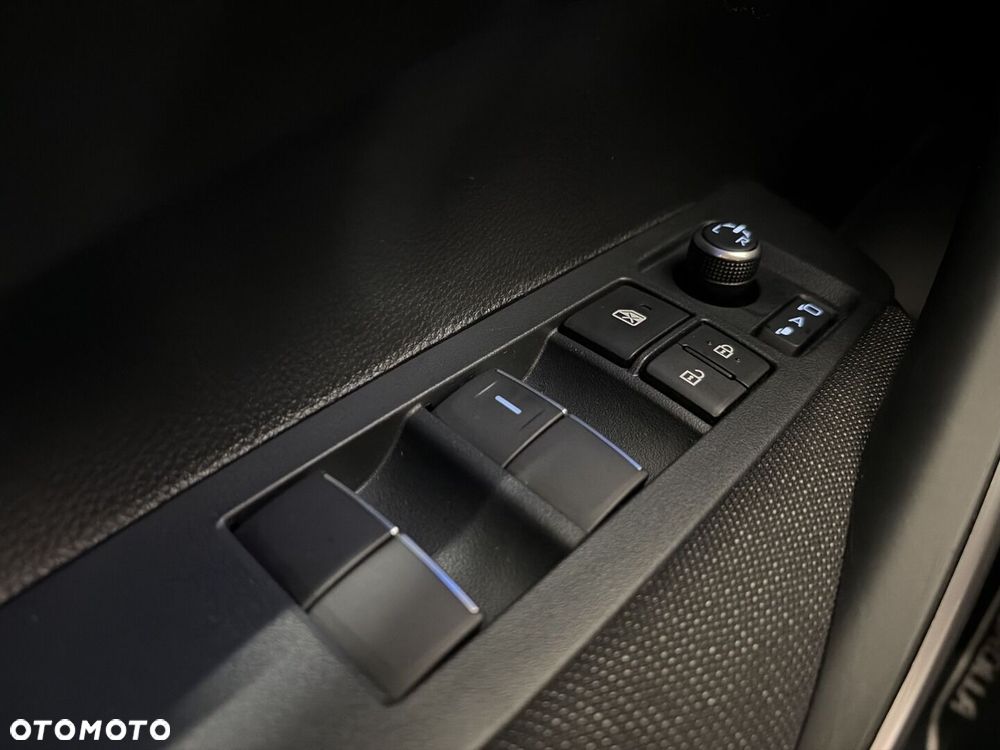 Toyota Corolla 1.8 Hybrid Style - 23