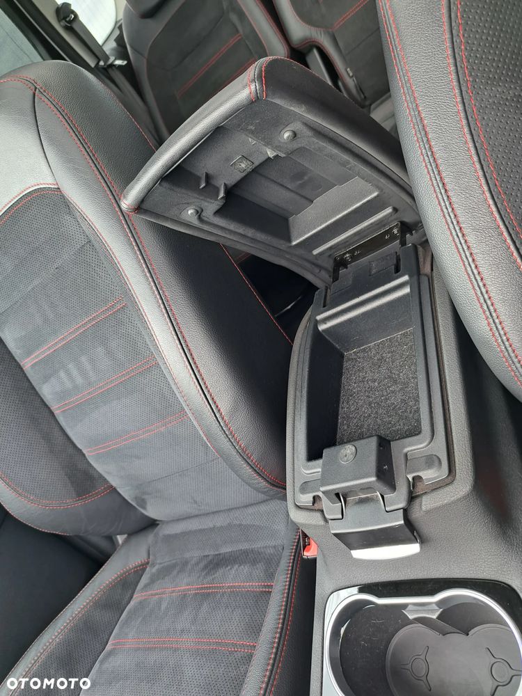 Ford S-Max 2.2 TDCi DPF Titanium - 37