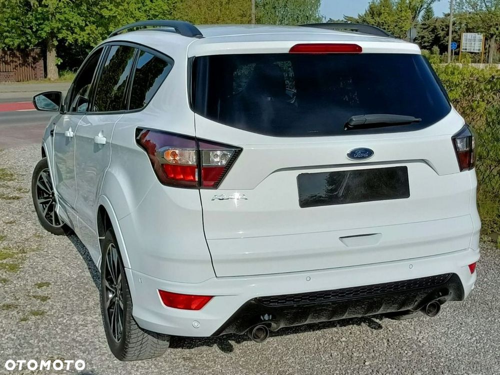 Ford Kuga 2.0 TDCi 2x4 ST-Line - 12