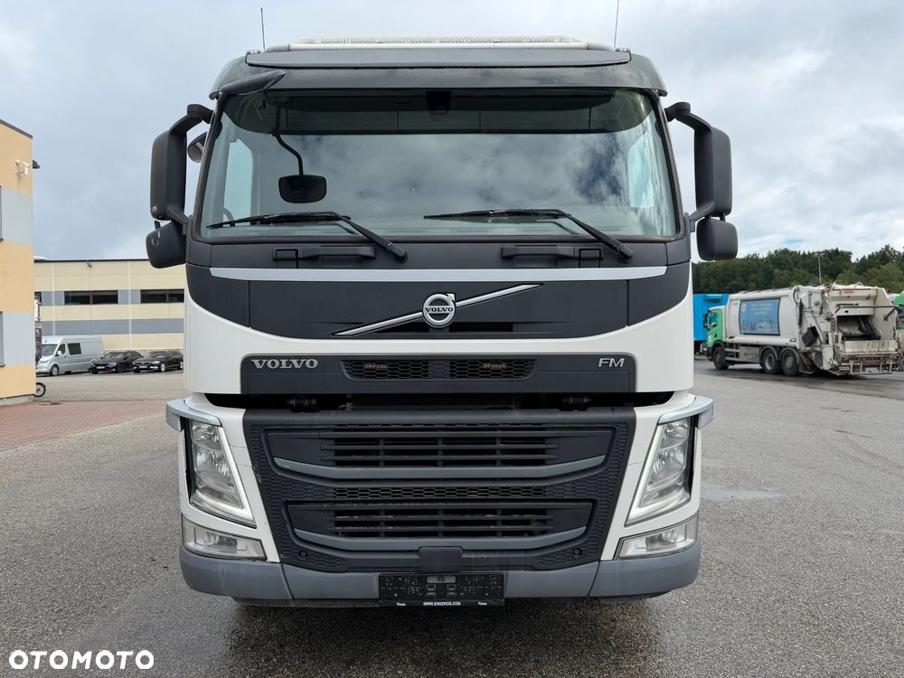 Volvo FM370 6X2 EURO6 - 3