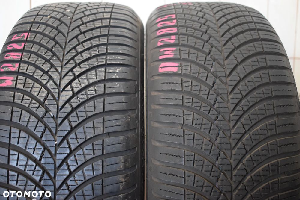 R17 215/50 Goodyear Vector 4 Seasons GEN-3 2024r Cena za parę - 1