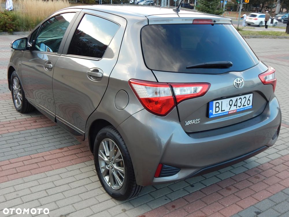 Toyota Yaris 1.5 Selection - 11