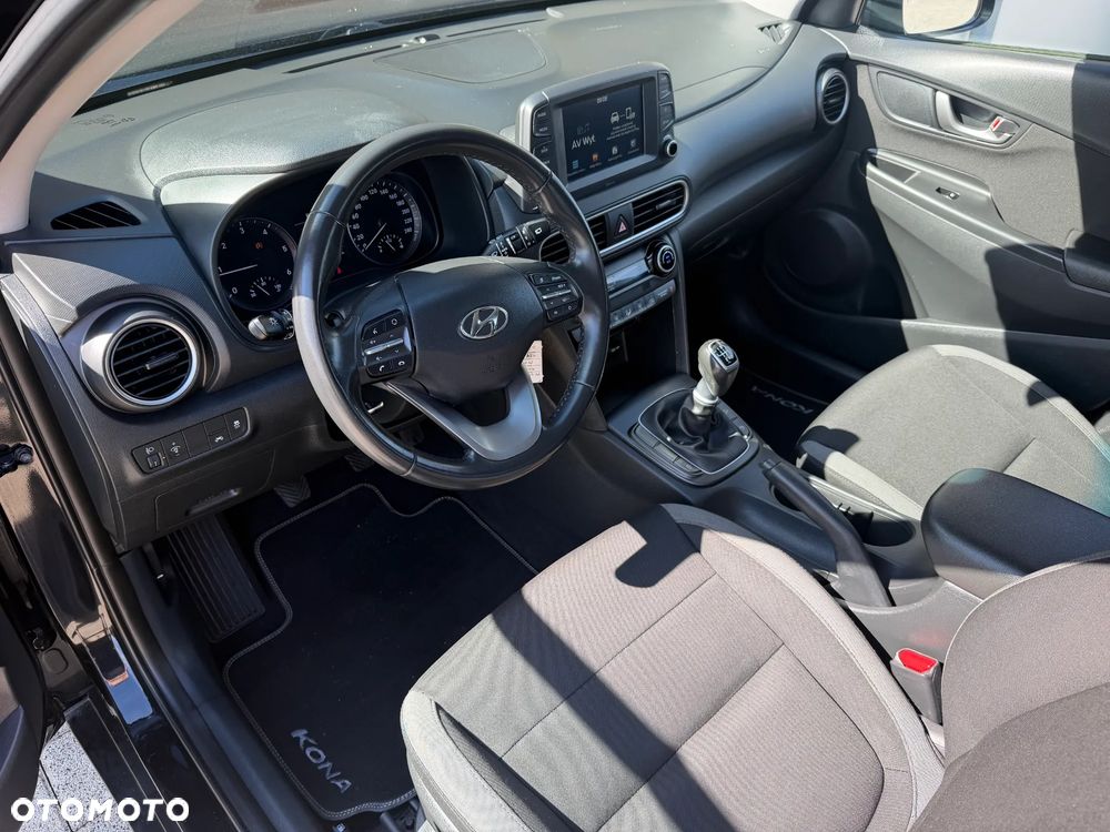 Hyundai Kona - 16