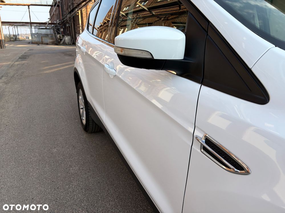 Ford Kuga 1.5 EcoBoost 2x4 Titanium - 11