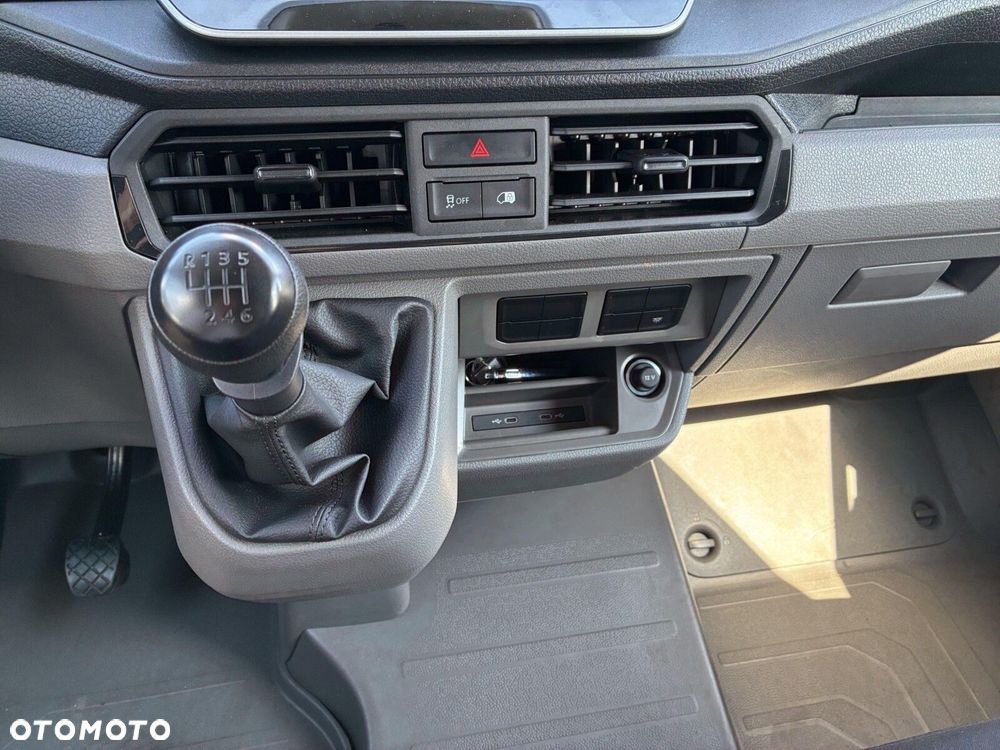 Volkswagen Crafter 35 Furgon/L4H3, 2,0 TDI 177 KM, rozstaw osi: 4490 mm - 29