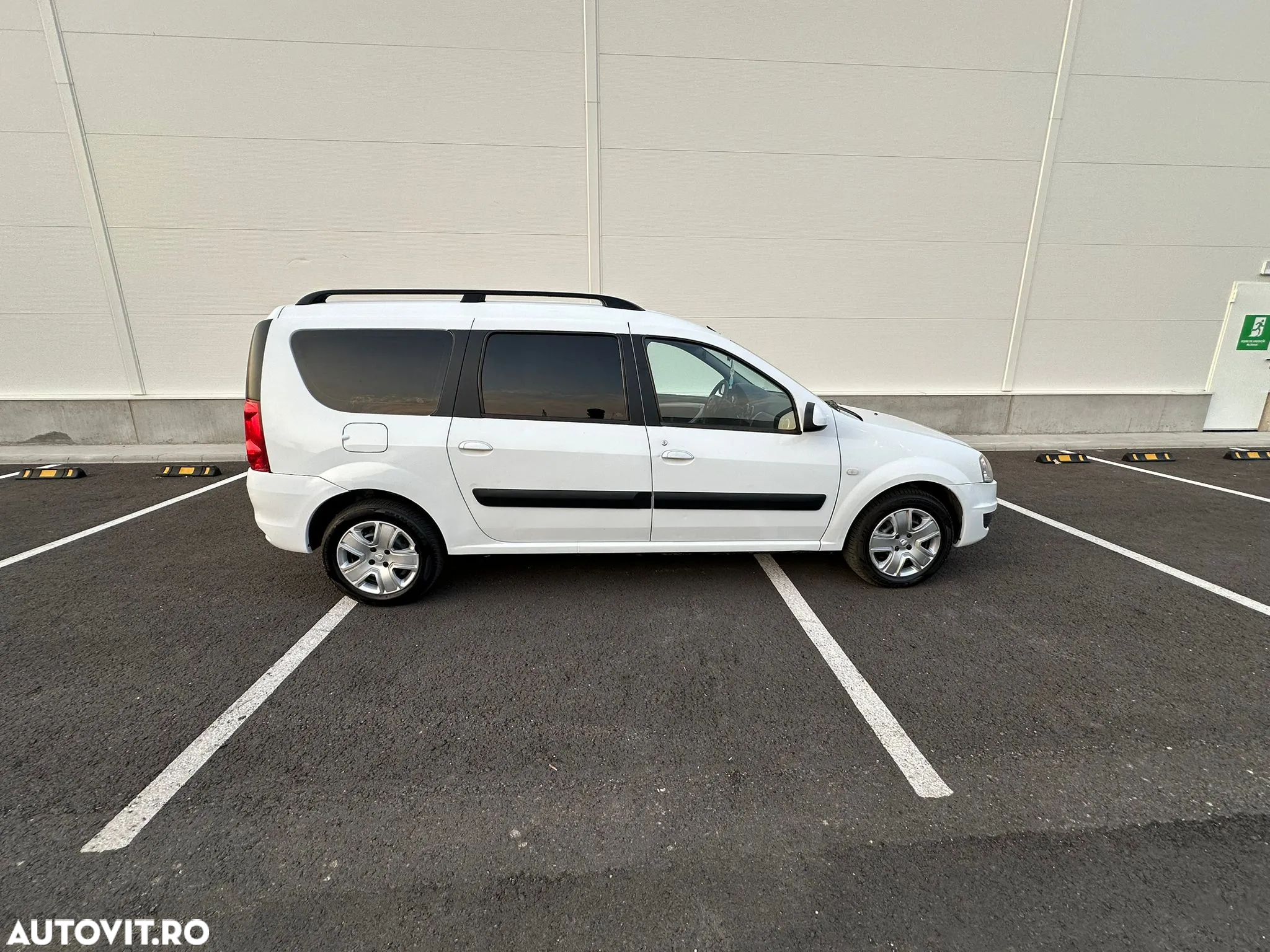 Dacia Logan 1.5 90CP Laureate - 6