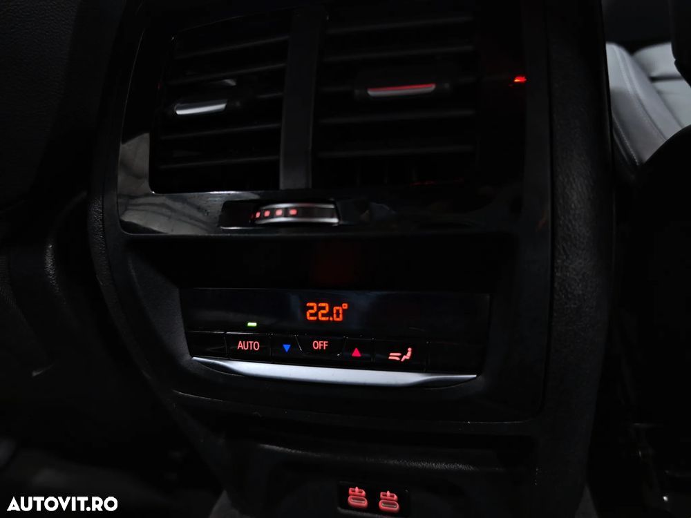 BMW X3 xDrive30e AT PHEV - 12
