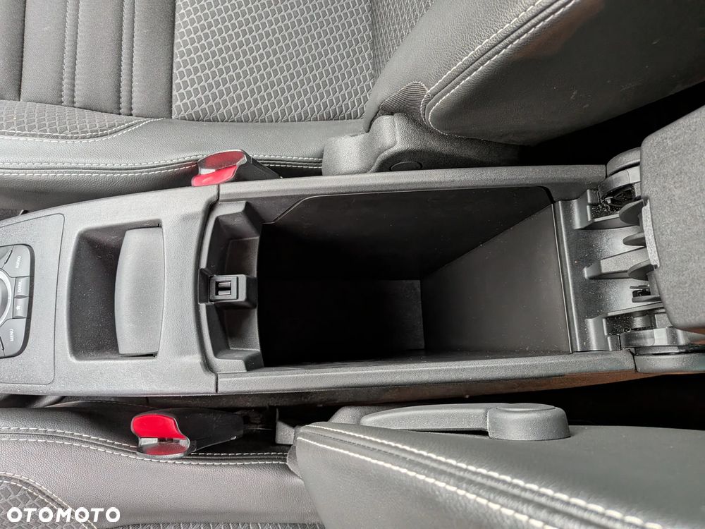 Renault Scenic dCi 110 EDC Bose Edition - 31